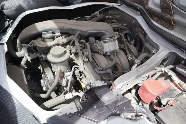 トヨタ ハイエースバン CBF-TRH200K(2WD)の写真14