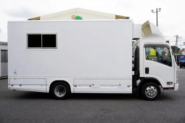 いすゞ エルフ TPG-NPS85AN(4WD)の写真5