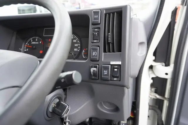 いすゞ エルフ TPG-NPS85AN(4WD)の写真41