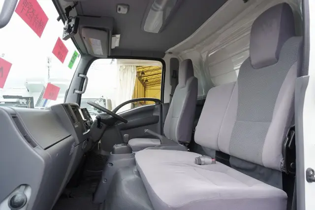 いすゞ エルフ TPG-NPS85AN(4WD)の写真46
