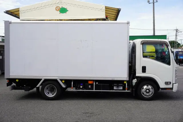 いすゞ エルフ 2SG-NPR88AN(2WD)の写真5