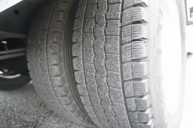 いすゞ エルフ 2SG-NPR88AN(2WD)の写真11