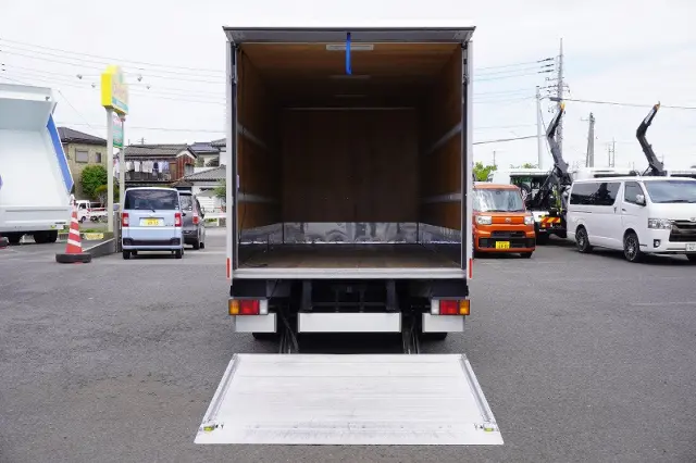 いすゞ エルフ 2SG-NPR88AN(2WD)の写真19