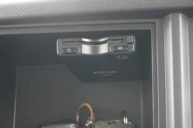 いすゞ エルフ 2SG-NPR88AN(2WD)の写真36