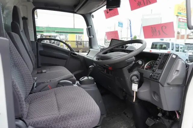 いすゞ エルフ 2SG-NPR88AN(2WD)の写真41
