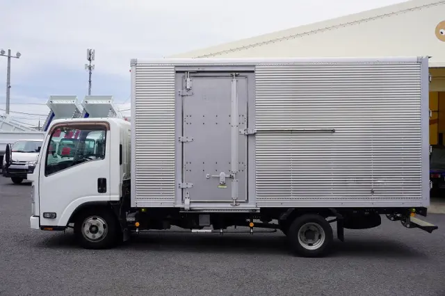 いすゞ エルフ TKG-NLR85AN(2WD)の写真3
