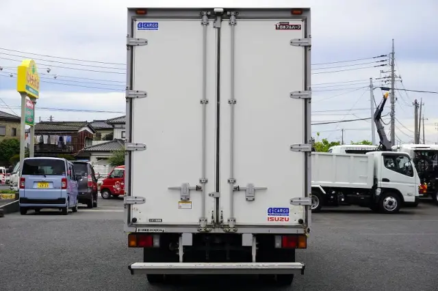 いすゞ エルフ TKG-NLR85AN(2WD)の写真4