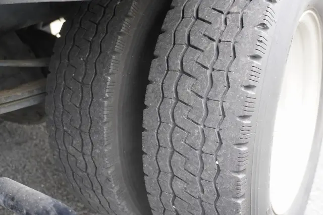 いすゞ エルフ TKG-NLR85AN(2WD)の写真10