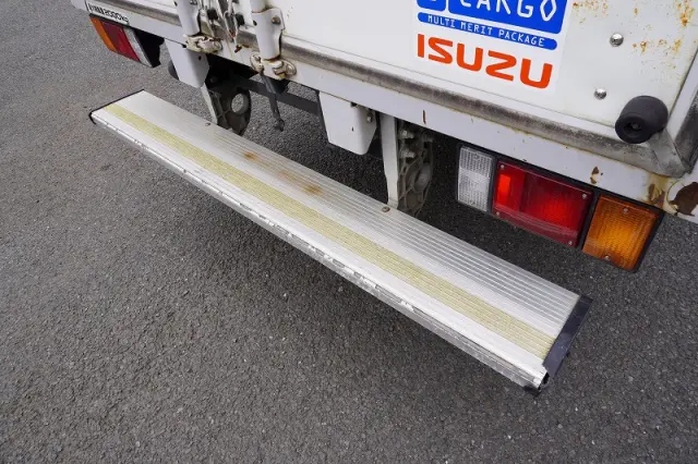 いすゞ エルフ TKG-NLR85AN(2WD)の写真27