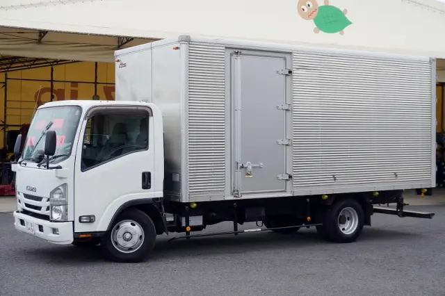 いすゞ エルフ 2RG-NPR88AN(2WD)の写真1