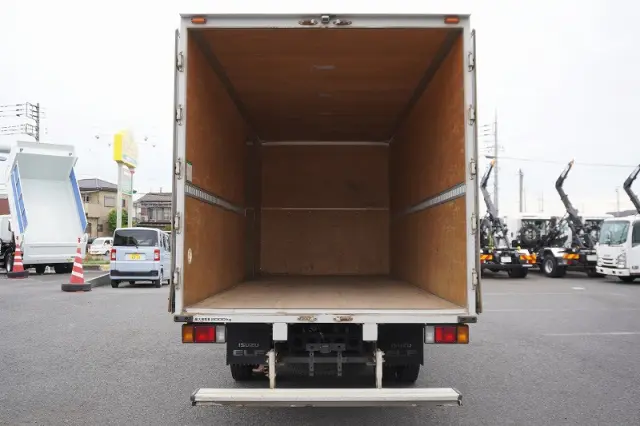 いすゞ エルフ 2RG-NPR88AN(2WD)の写真20