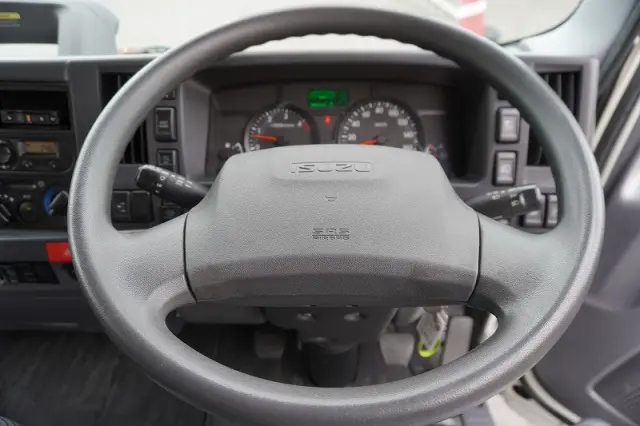 いすゞ エルフ 2RG-NPR88AN(2WD)の写真30