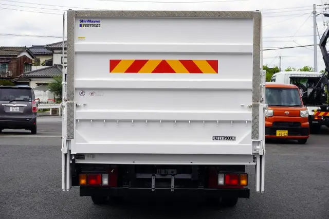 日産 アトラス 2RG-APR88AN(2WD)の写真4