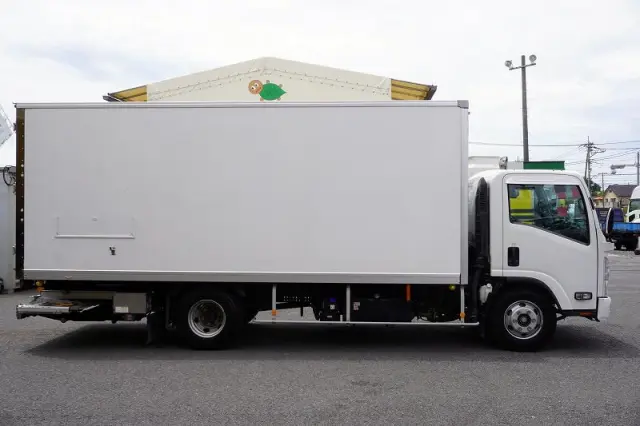 いすゞ エルフ 2RG-NPR88YN(2WD)の写真5
