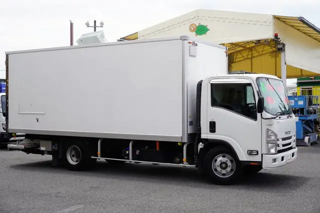 いすゞ エルフ 2RG-NPR88YN(2WD)の写真6