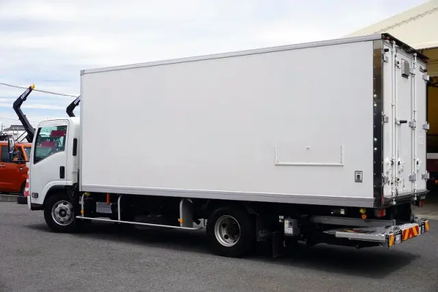 いすゞ エルフ 2RG-NPR88YN(2WD)の写真7