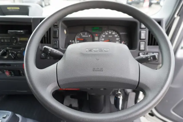 いすゞ エルフ 2RG-NPR88YN(2WD)の写真38