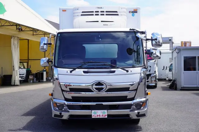 日野 レンジャー 2KG-FD2ABG(2WD)の写真2