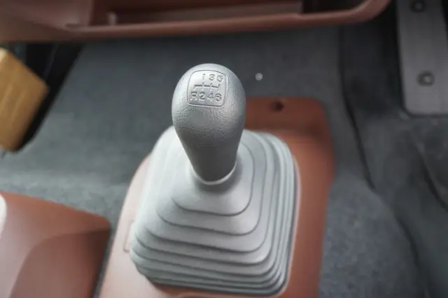 日野 レンジャー 2KG-FD2ABG(2WD)の写真38