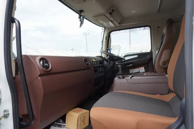 日野 レンジャー 2KG-FD2ABG(2WD)の写真47