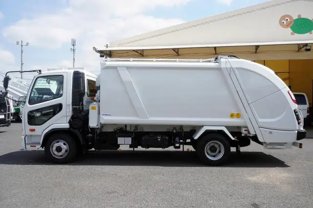 三菱 ファイター 2KG-FK72F(2WD)の写真3