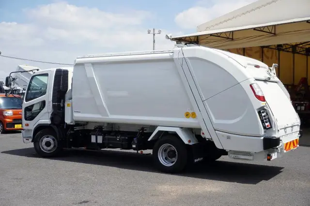 三菱 ファイター 2KG-FK72F(2WD)の写真7