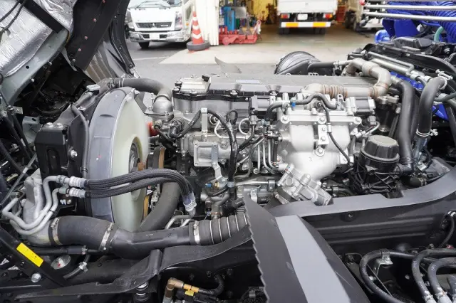 三菱 ファイター 2KG-FK62FZ(2WD)の写真14