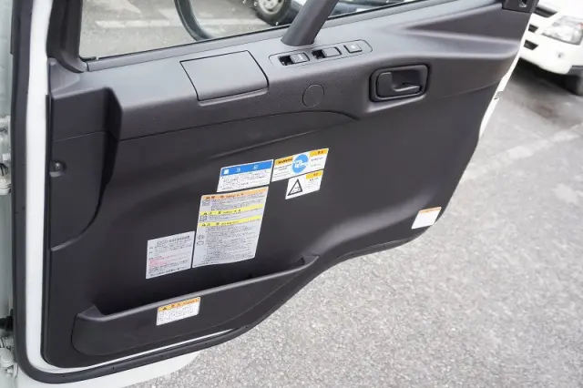 三菱 ファイター 2KG-FK62FZ(2WD)の写真39