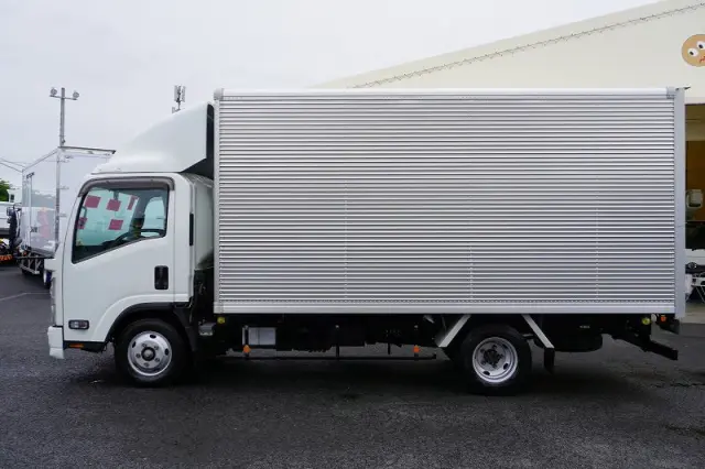 いすゞ エルフ TPG-NPR85AN(2WD)の写真3