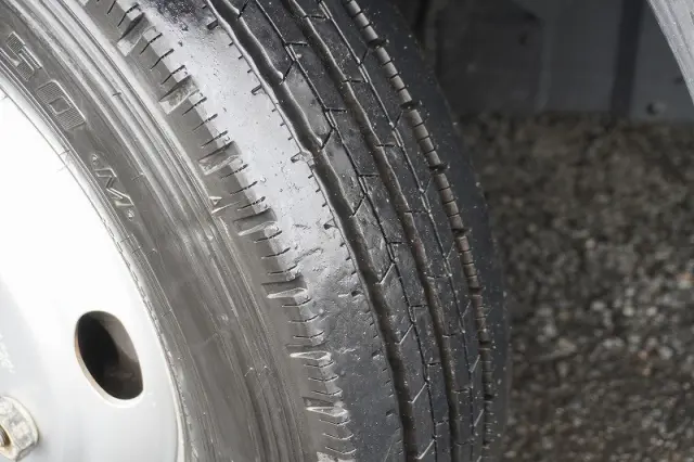 いすゞ エルフ TPG-NPR85AN(2WD)の写真9