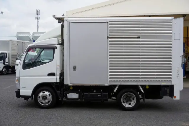 三菱 キャンター TPG-FDA50(4WD)の写真3