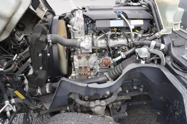 三菱 キャンター TPG-FDA50(4WD)の写真15