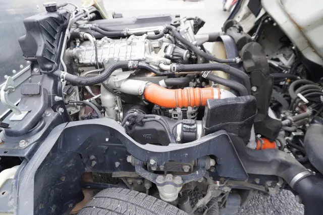 三菱 キャンター TPG-FDA50(4WD)の写真16