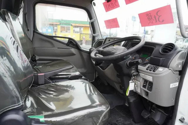 三菱 キャンター TPG-FEA50(2WD)の写真40