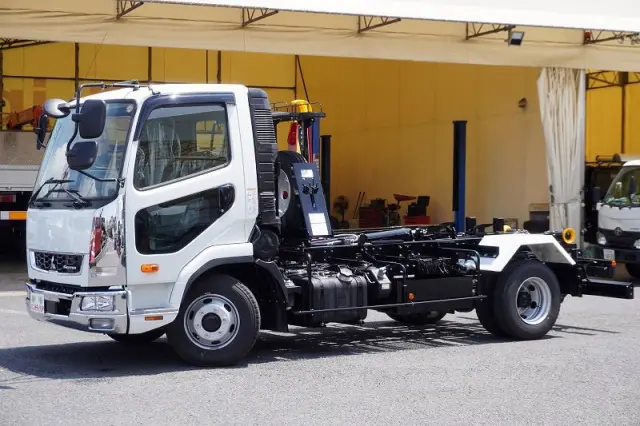 三菱 ファイター 2KG-FK72F(2WD)の写真1