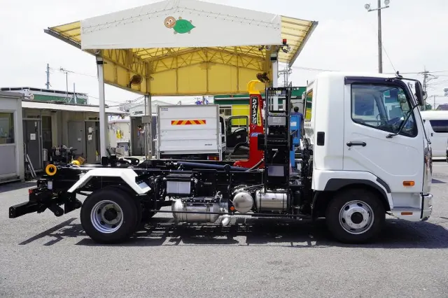 三菱 ファイター 2KG-FK72F(2WD)の写真5