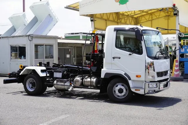 三菱 ファイター 2KG-FK72F(2WD)の写真6