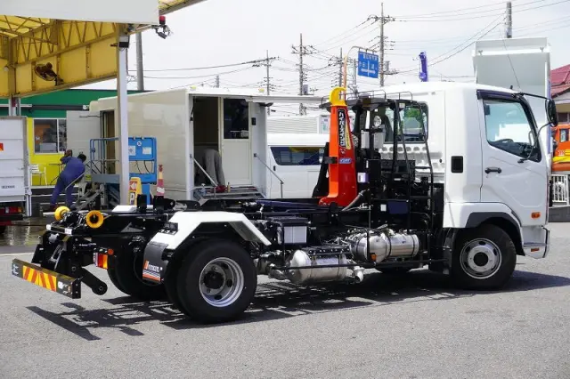 三菱 ファイター 2KG-FK72F(2WD)の写真8
