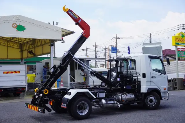 三菱 ファイター 2KG-FK72F(2WD)の写真22