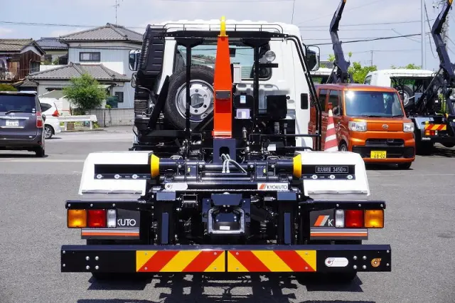 三菱 ファイター 2KG-FK72F(2WD)の写真4
