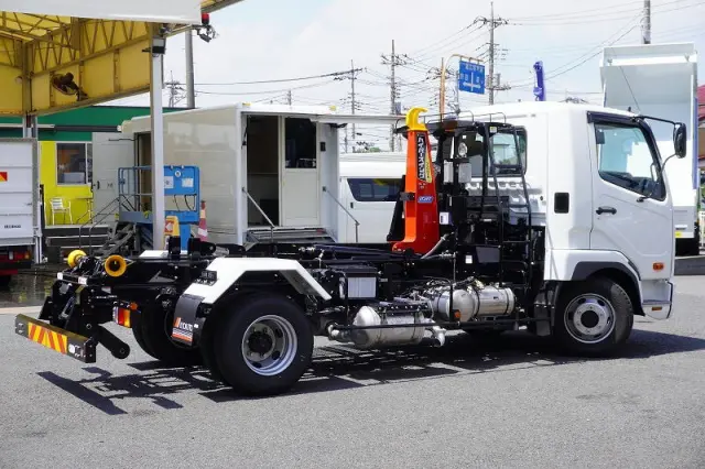三菱 ファイター 2KG-FK72F(2WD)の写真8