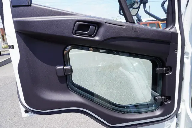 三菱 ファイター 2KG-FK72F(2WD)の写真36