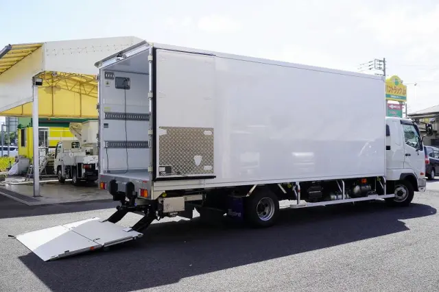 三菱 ファイター 2KG-FK65F(2WD)の写真9