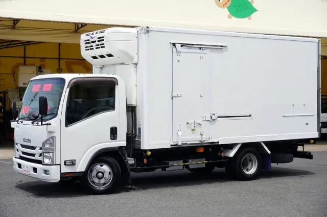 いすゞ エルフ 2RG-NPR88AN(2WD)の写真1