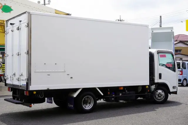 いすゞ エルフ 2RG-NPR88AN(2WD)の写真8