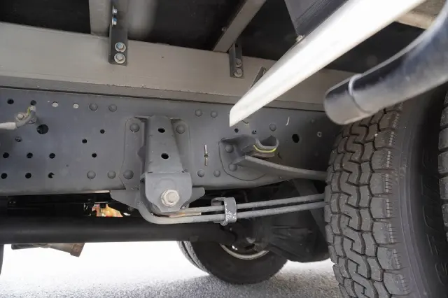 いすゞ エルフ 2RG-NPR88AN(2WD)の写真11