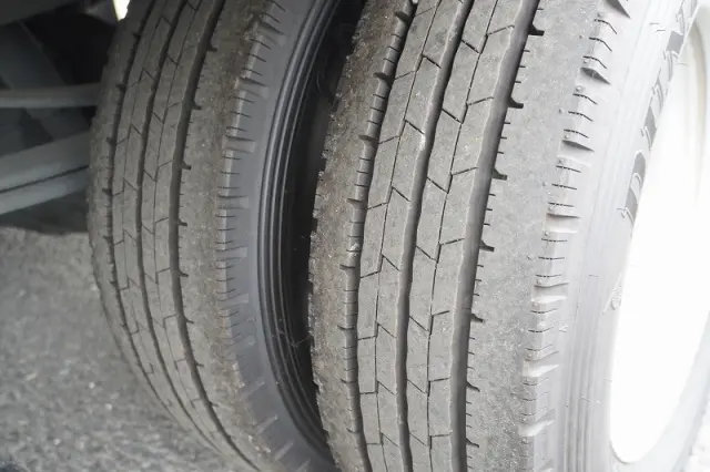 いすゞ エルフ TRG-NLR85AN(2WD)の写真10