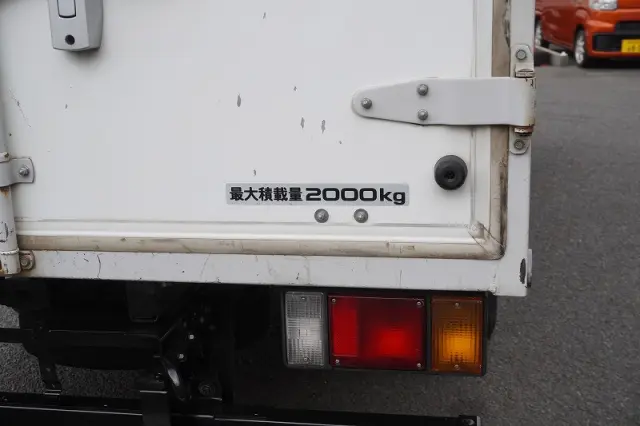 いすゞ エルフ TRG-NLR85AN(2WD)の写真26