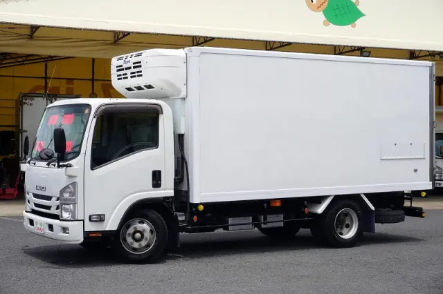 いすゞ エルフ 2RG-NPR88AN(2WD)の写真1