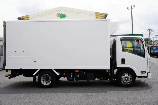 いすゞ エルフ 2RG-NPR88AN(2WD)の写真5